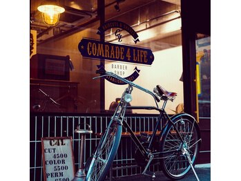 COMRADE 4 LIFE【カムレイド フォー ライフ】