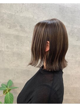 シャラクアクティ(sharaku acty) 切りっぱなしボブハイライト