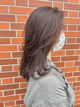 イイナヘアガレージ(117) 【117hairgarage】大人グレージュ_ウェーブミディ