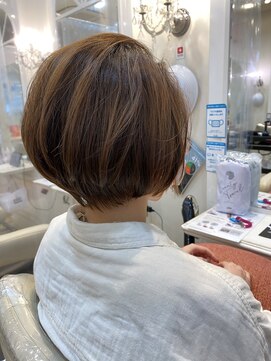 アッシュ 上尾春日店(Ash) 大人ショートボブ