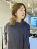 伸ばしかけボブ/レイヤーカット/オリーブカラー