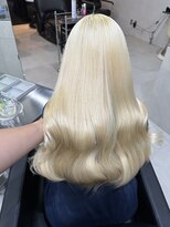 ソアバイリコヘアー(soar by LiCO Hair)&nbsp;ブロンドヘア/ハイトーン/金髪/レイヤーカット