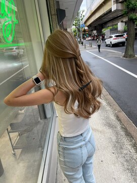 キング 高槻(K!ng) 縮毛矯正髪質改善ハイライトレイヤーカット高槻美容室エクステ