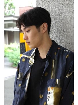 ブークル(boucle) 短めセンターパート　ビジネス髪型　就活髪型