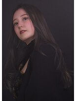 アンアタッシュ(UNE ATTACHE)&nbsp;モダンな雰囲気 × アッシュのニュアンス☆洗練された私