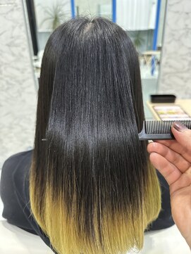 ラテ(latte) ブリーチ毛でも諦めない！憧れのストレートヘア