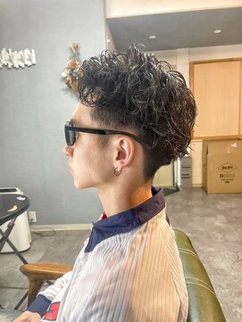 グリードヘア(GREED HAIR) スパイキーショート×ピンパーマ