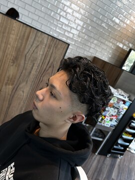 タフ バーバーショップ 大濠店(TOUGH BARBER SHOP) オールバックパーマスタイル!