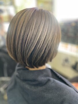 リュウ美容室 ショートボブ