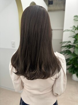 ロウ 町田(ROW) 働く大人女性の為のカット×カラー【ROW町田】