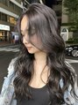 エン(en.)&nbsp;一人一人に合わせたラフで動きのあるレイヤーカット[銀座]