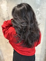 オルカ(ORCA) 海外レイヤーレイヤーカットダークブルーニュアンスウルフ