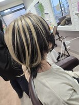 アッシュヘアー 10秒でハイライト完成
