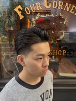 フォーコーナーズ(Four Corners)&nbsp;スキンフェードツーブロック刈り上げジェットモヒカンマンバン