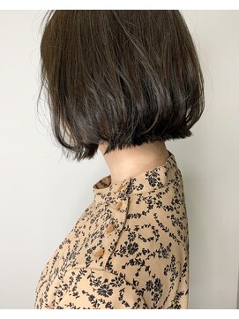 ジャイロヘア(gyro hair) トレンドボブ