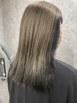 コーパル(copal)&nbsp;TOPだけハイトーン!？おしゃれな人の人気のアンブレラカラー