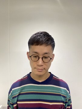 ノーユアバーバー(Know Your Barber) クロップスタイル
