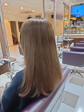 パティオ 三島店(PATIO) イルミナカラー(脱ブリーチ中)