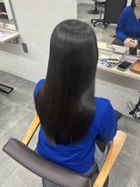 フュー 新小岩(few.)&nbsp;ブルーブラックカラー×ロングレイヤーカット