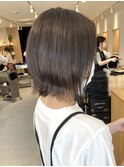 グレージュ×外はねボブ