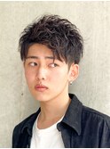 アップバング短髪ツイストスパイラルブリーチパーマツイスパ