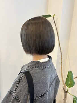 ジジ インターパーク 宇都宮(Gigi) シルバーグレー/初カラー/ブリーチカラー/寒色カラー