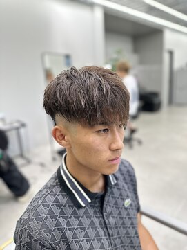短髪/スパイキーショート/スキンフェード/[大分駅]
