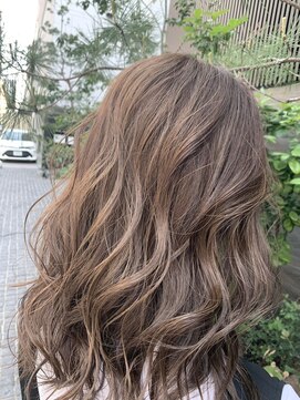 コノカ 北浜(KONOKA) 白髪ぼかし/ハイライト/シャギー/リタッチカラー/北浜/40代50代