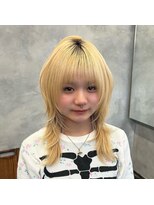 ニコ シモノセキ(NIKO Shimonoseki)&nbsp;ハッシュカット／ウェーブセット／ミディアム