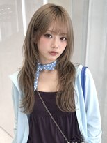 ノラ シンディ(NORA CYNDY)&nbsp;ブリーチハイトーンヘーゼルベージュカラーハッシュカット