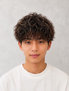 メンズ　ｃｏｎｃｅｐｔ　淡路店の写真/毎朝のスタイリングを時短＆格上げ。大人男性の魅力を引き出すナチュラルなメンズパーマをご提案♪