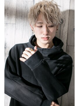 ヘアーショップ エヌアンドエー 越谷店(hair shop N&A) クラウドマッシュ×ハイトーンウェーブ×プラチナカラー☆