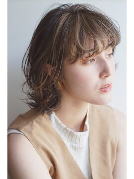 リッカ(RICCA) 透明感ハイライトの【レイヤーボブスタイル】