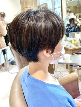 ネオリーブエム(Neolive em;) マッシュショート×ハイライト☆