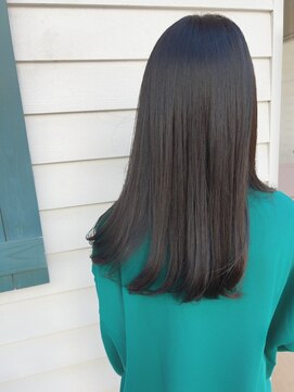 キキ(kiki) アッシュブラウン_チェリーブラウンフェミニンロング_kiki0052