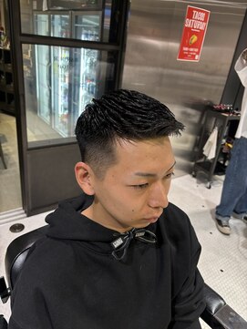 フランクスバーバーザスタンド(Frank’s barber the stand) メンズフェード濡れパンショートバーバービジネスパーマF