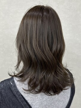 フンヌフンヌ セカンド インパクト(funnufunnu 2nd IMPACT) オリーブグレージュ×ローレイヤー 【北戸田】