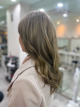 ジラ ヘアアンドメイク(girra HAIR&MAKE) ダブルカラー