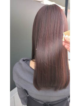 スリーク バイ ロイ 円町本店(sleek by roy) 髪質改善成分がたっぷり入った透明感ピンクベージュ。