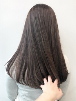 クールブ(Courbe)の写真/ダメージが気になる方にオススメ♪潤いケアをしながら自然なストレートに［ストレート/髪質改善/縮毛矯正］