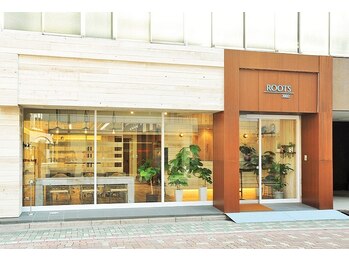 ROOTS　【ルーツ】
