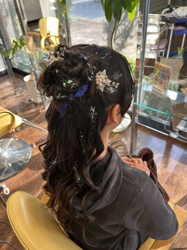 ネバーランド 平成店(NEVER LAND) ハーフアップお団子ヘアセット