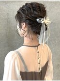 お呼ばれヘア 結婚式 シニヨン ヘアセット アップスタイル 20代