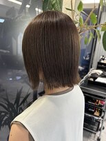 シェリール(CHERiR)&nbsp;髪質改善トリートメントグレージュ切りっぱなしショートボブ