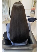 ワンコンセプト(ONE CONCEPT)&nbsp;弱酸性ストレートと透明感ブラウンで柔らかい絹髪へ