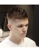 フランクスバーバー アンド ビアークラブ(FRANK'S BARBER and BEER CLUB)&nbsp;スキンフェードカットショートレイヤーワイルドツーブロック