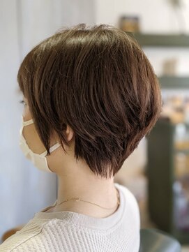 アンティリーフ(antileaf) メリハリ大人美人ショート