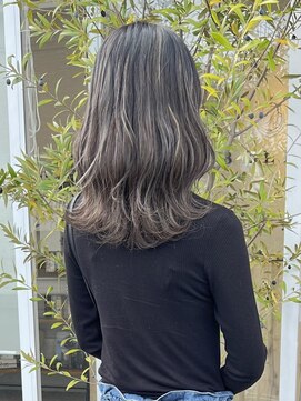 ビレア 尾張旭店(BELEA) 【BELEA尾張旭】グレージュ系ハイライトカラー