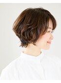 20代シースルーバングハイライトオリーブカラーショートボブ