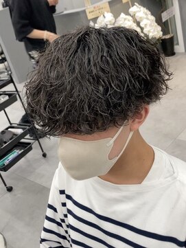 オーバルバイアピッシュ(OVARL by apish) 重め波巻きパーマ